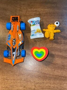 Mattel Orange and Blue Race Car Toy & fun pack